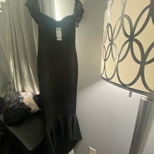 Boohoo Black Sheath Midi Dress Sweetheart Neckline